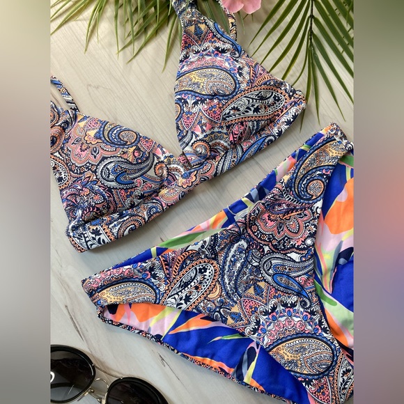 RARE Maaji π Persian Rug Jocelyn Tri Top | Sublimity Classic Bikini Bottoms π΄ - Picture 2 of 15